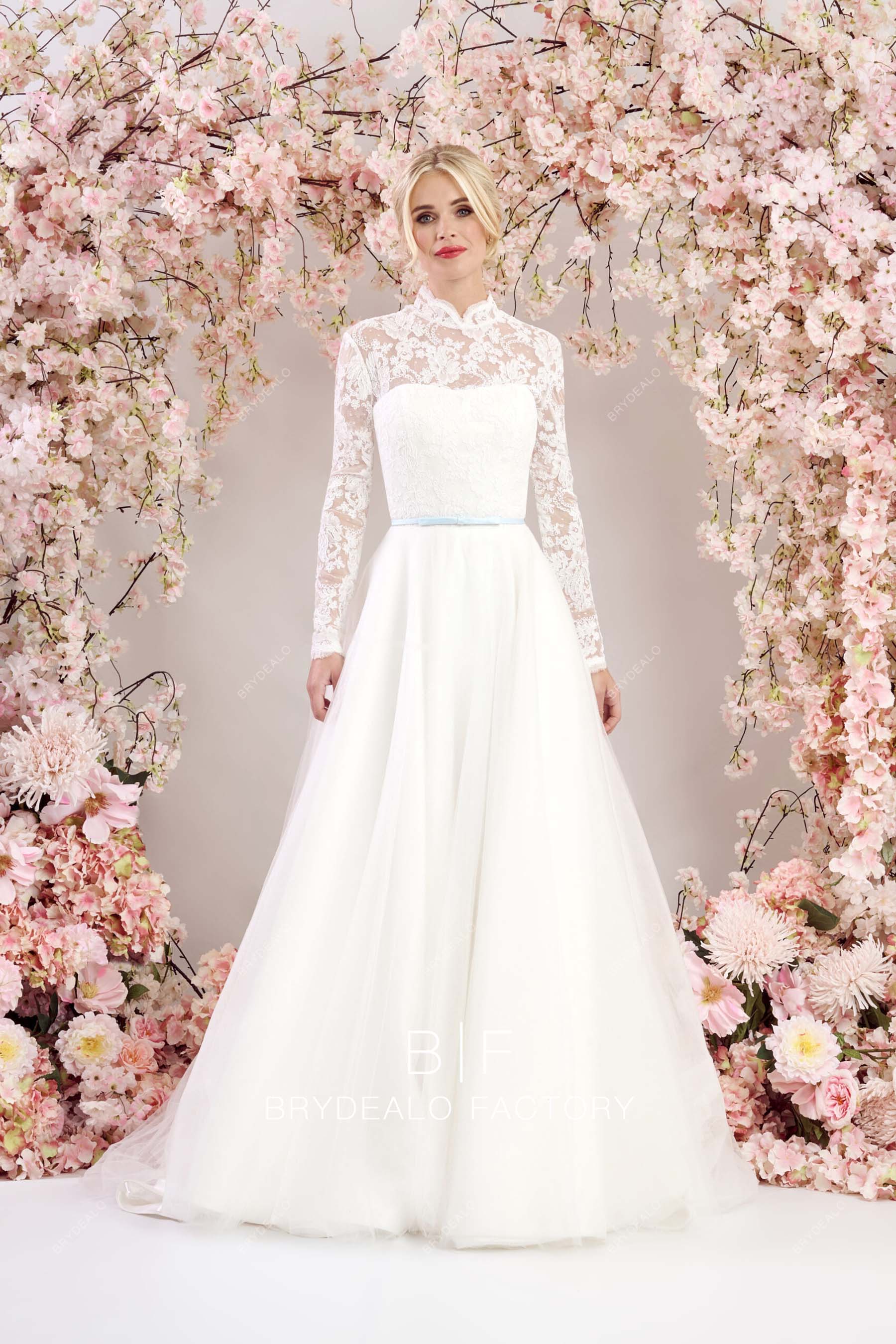 elegant lace long sleeves A-line bridal dress