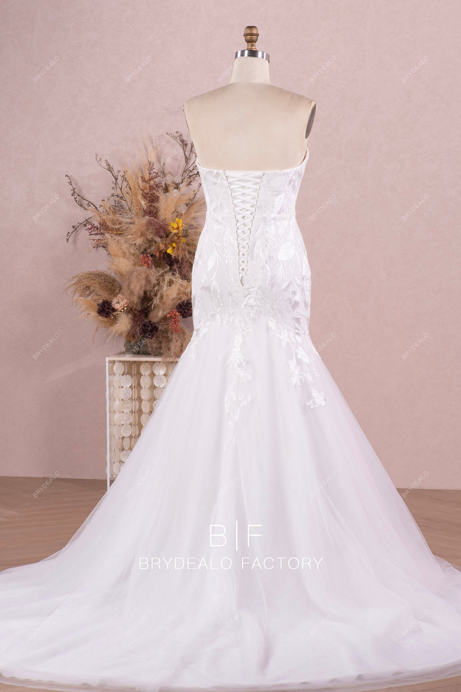 Aimishang Lace Corset Back Sweetheart Sleeveless Side Slit Wedding Dress main image 0