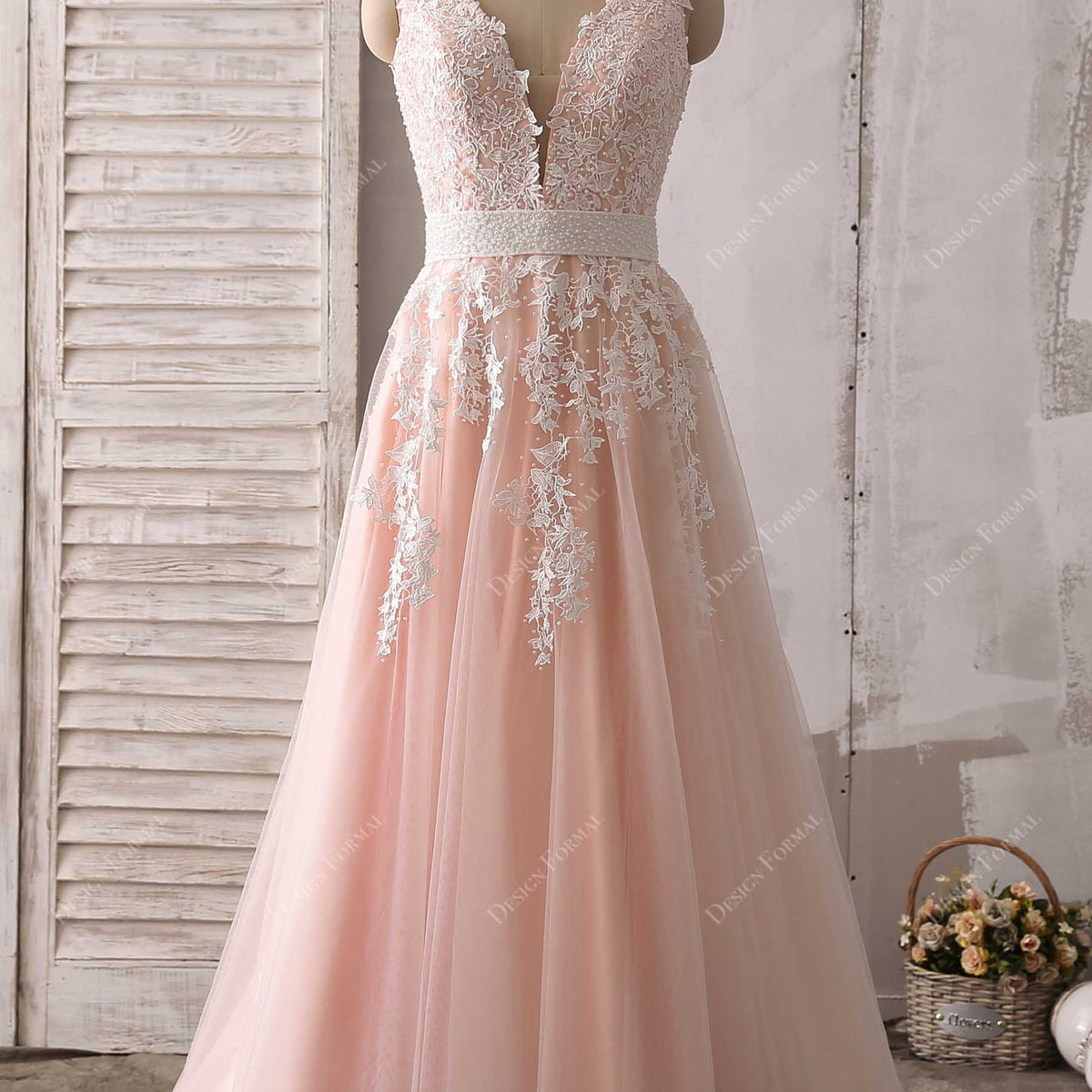 White Lace Baby Pink Tulle Plunging Neck Elegant Prom Dress