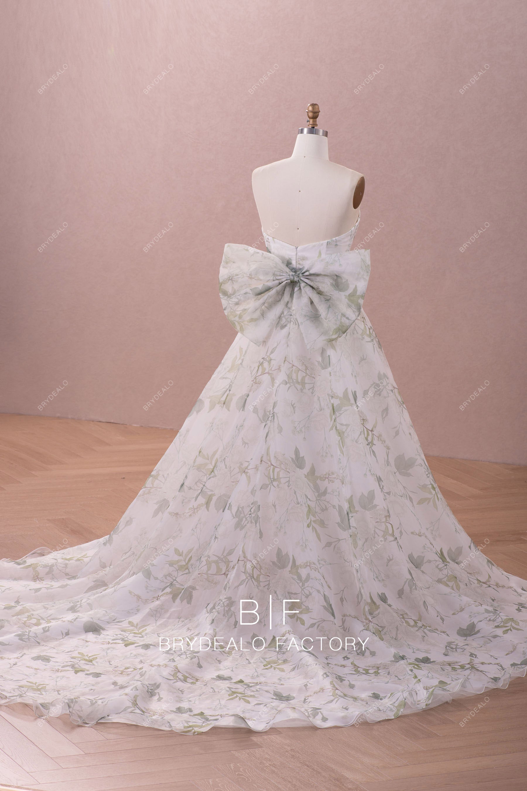large bowknot spring wedding dress