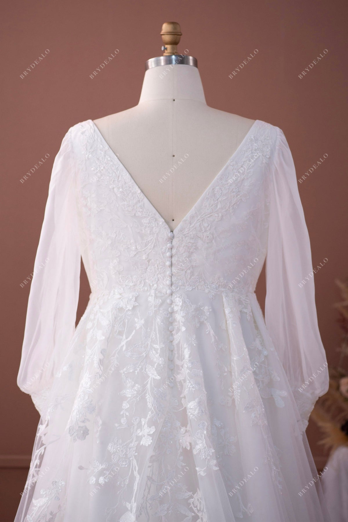 Plus Size Boho Bubble Sleeves Lace A-line Outdoor Wedding Dress