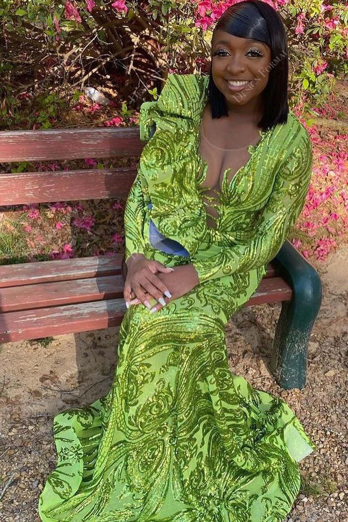 Long Sleeves Prom Dress Green Sequin Ruffles