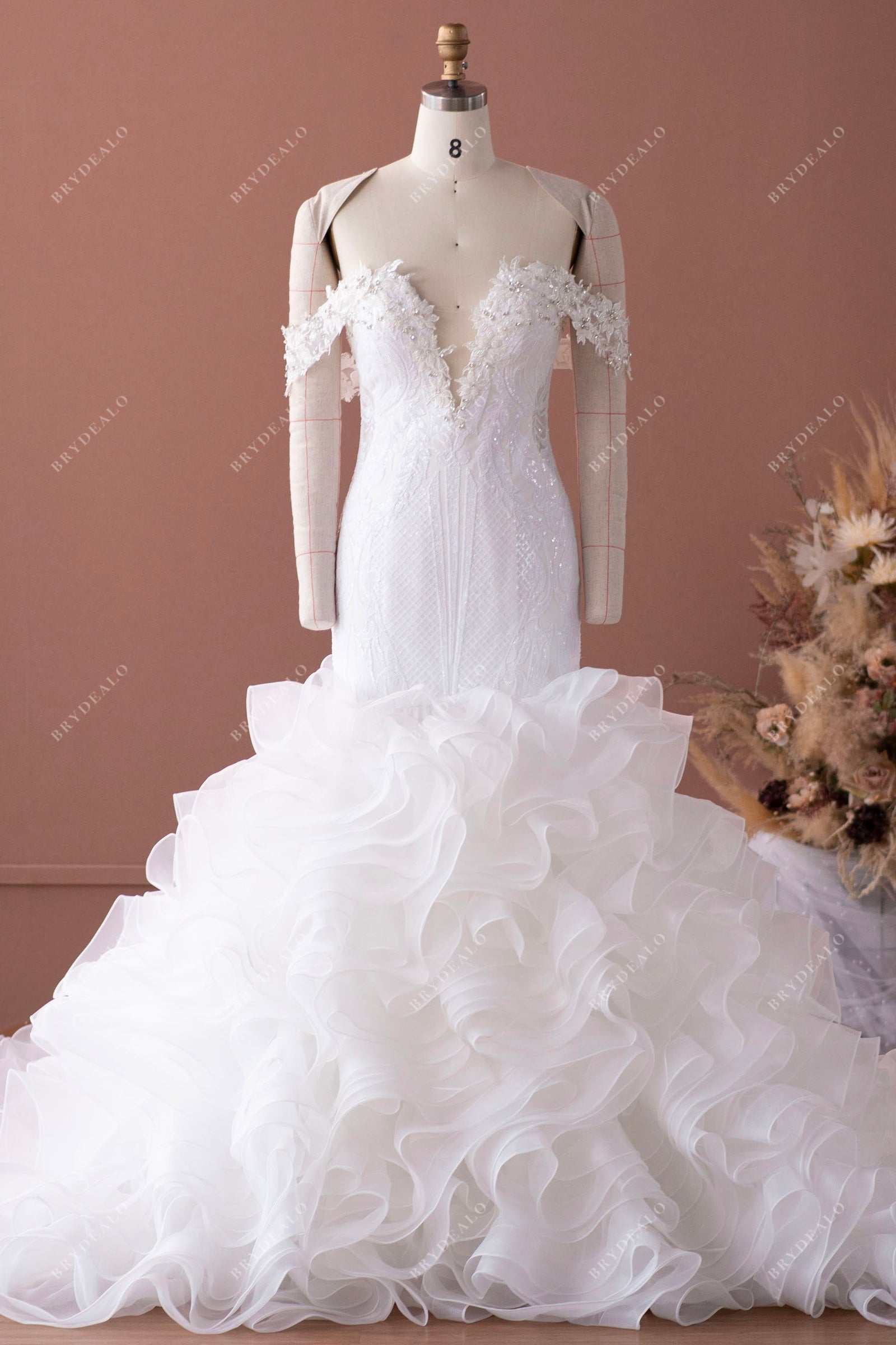 Maravillas Gown | Navy Lace & Organza