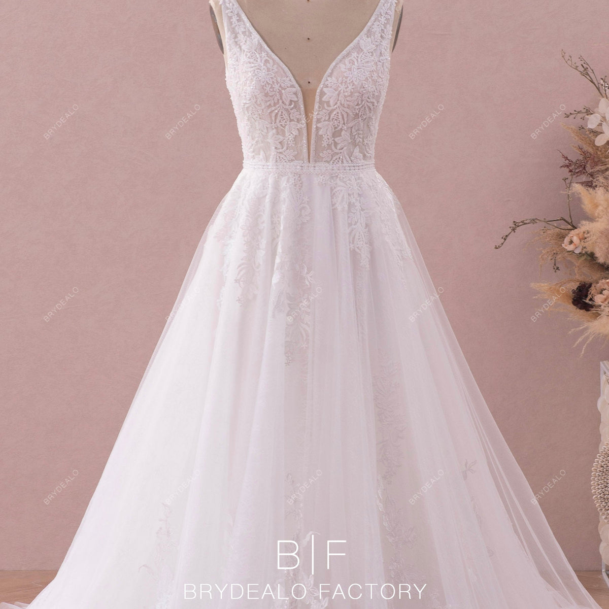 Size Back Of A Wedding Dress Designer Sleeveless Beaded Plunging Neck Beautiful Lace Wedding Dress Size Back Of A Wedding Dress Designer Sleeveless Beaded Plunging Neck Beautiful Lace Wedding Dress