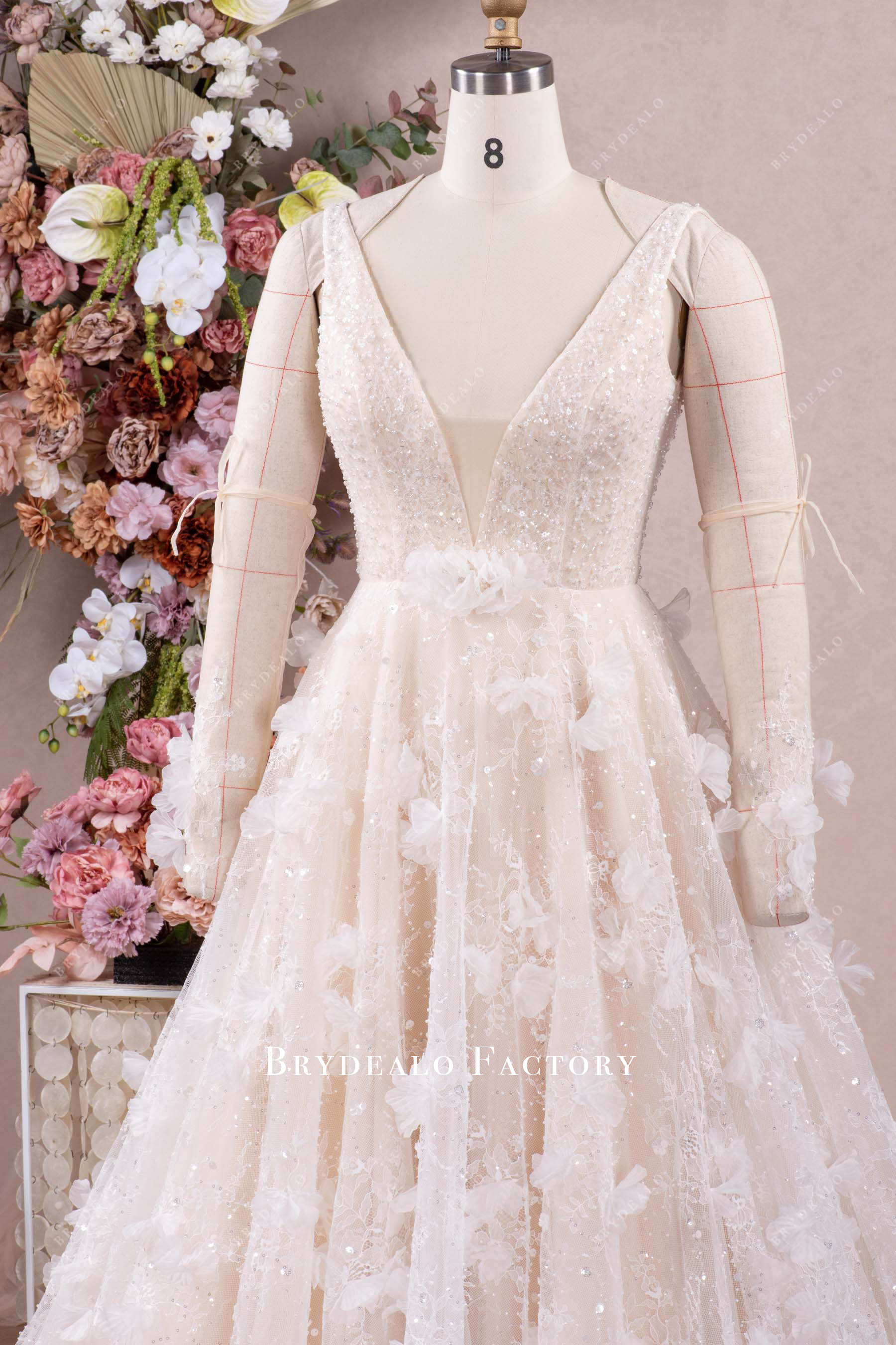 hand-made flowers V-neck sleevelsss wedding dress