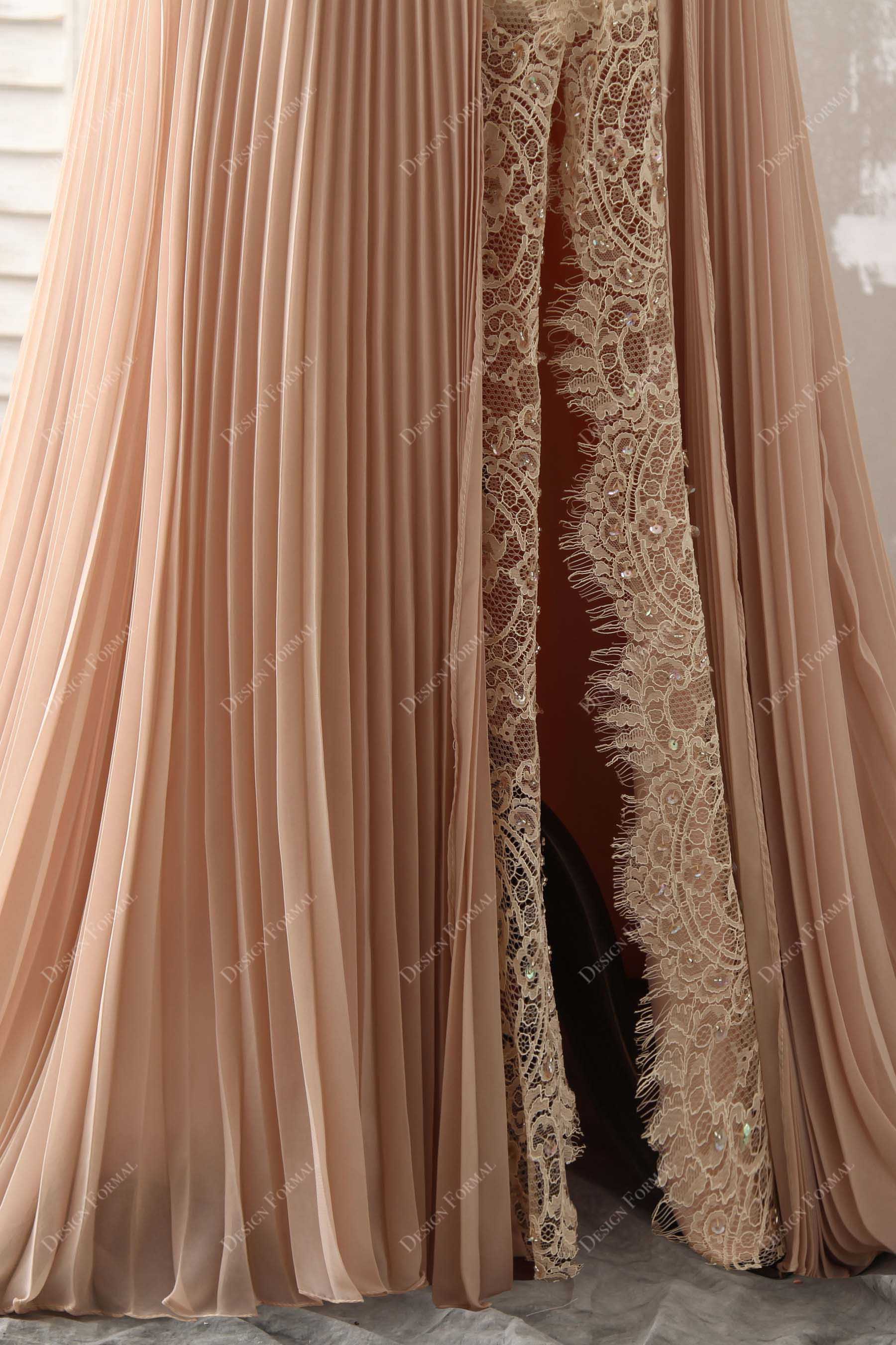 Scalloped Lace Slit Pleated Chiffon Prom Dress