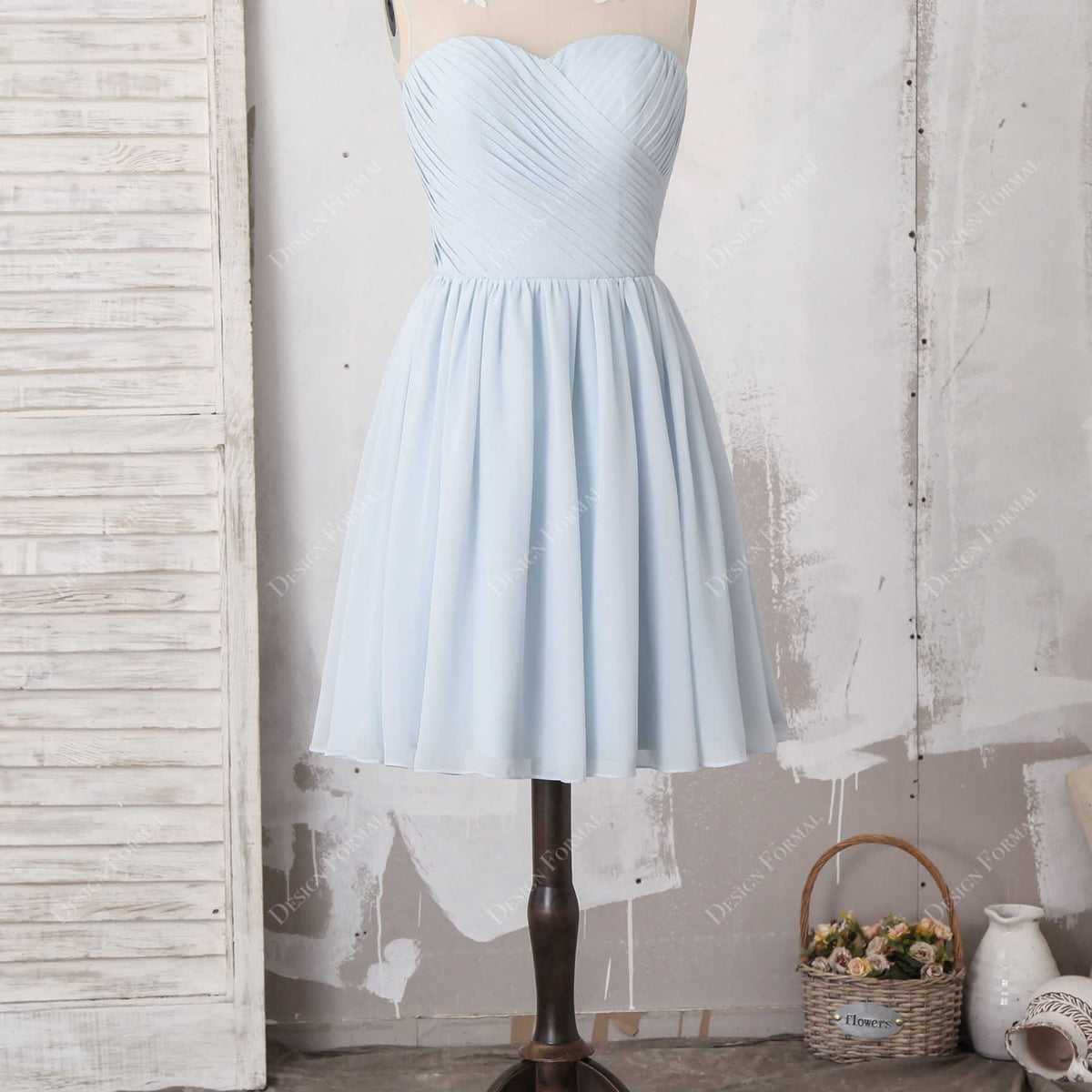 Light Blue Chiffon Lace Sleeveless Short Bridesmaid Homecoming Dress