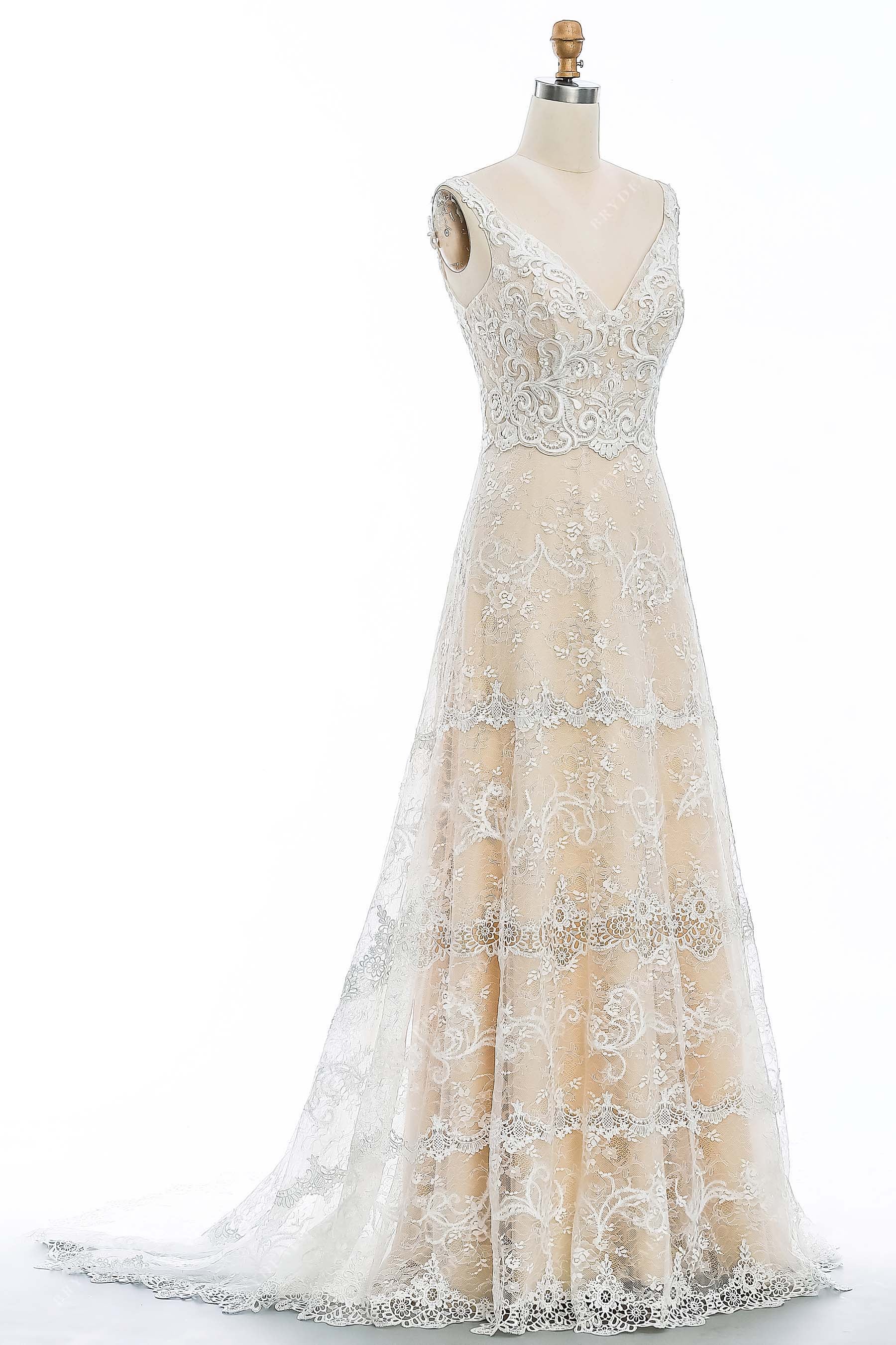 sleeveless V-neck lace bridal dress
