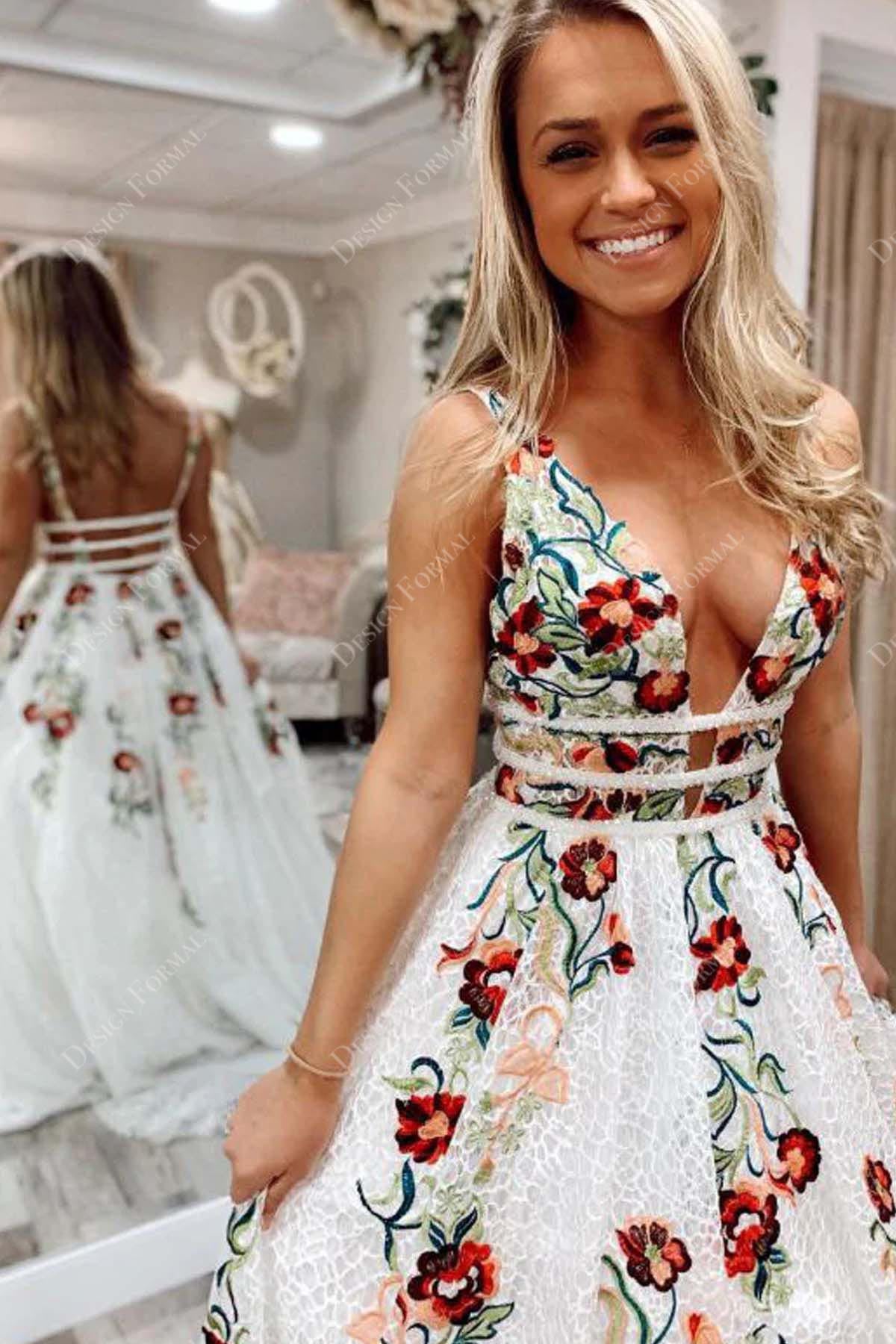 sleeveless floral lace prom dress