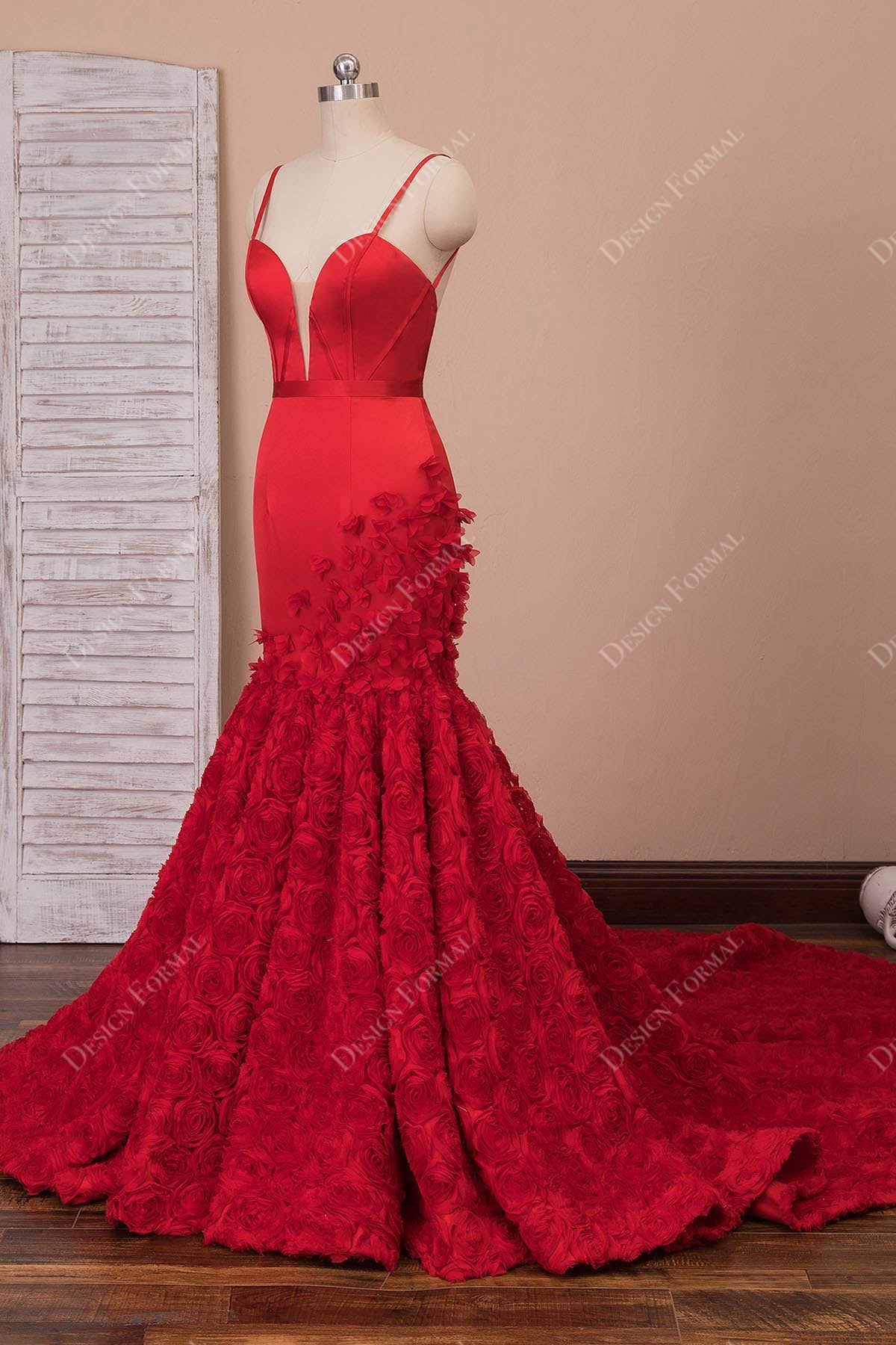 sleeveless plunging 3D rosettes mermaid prom dress 