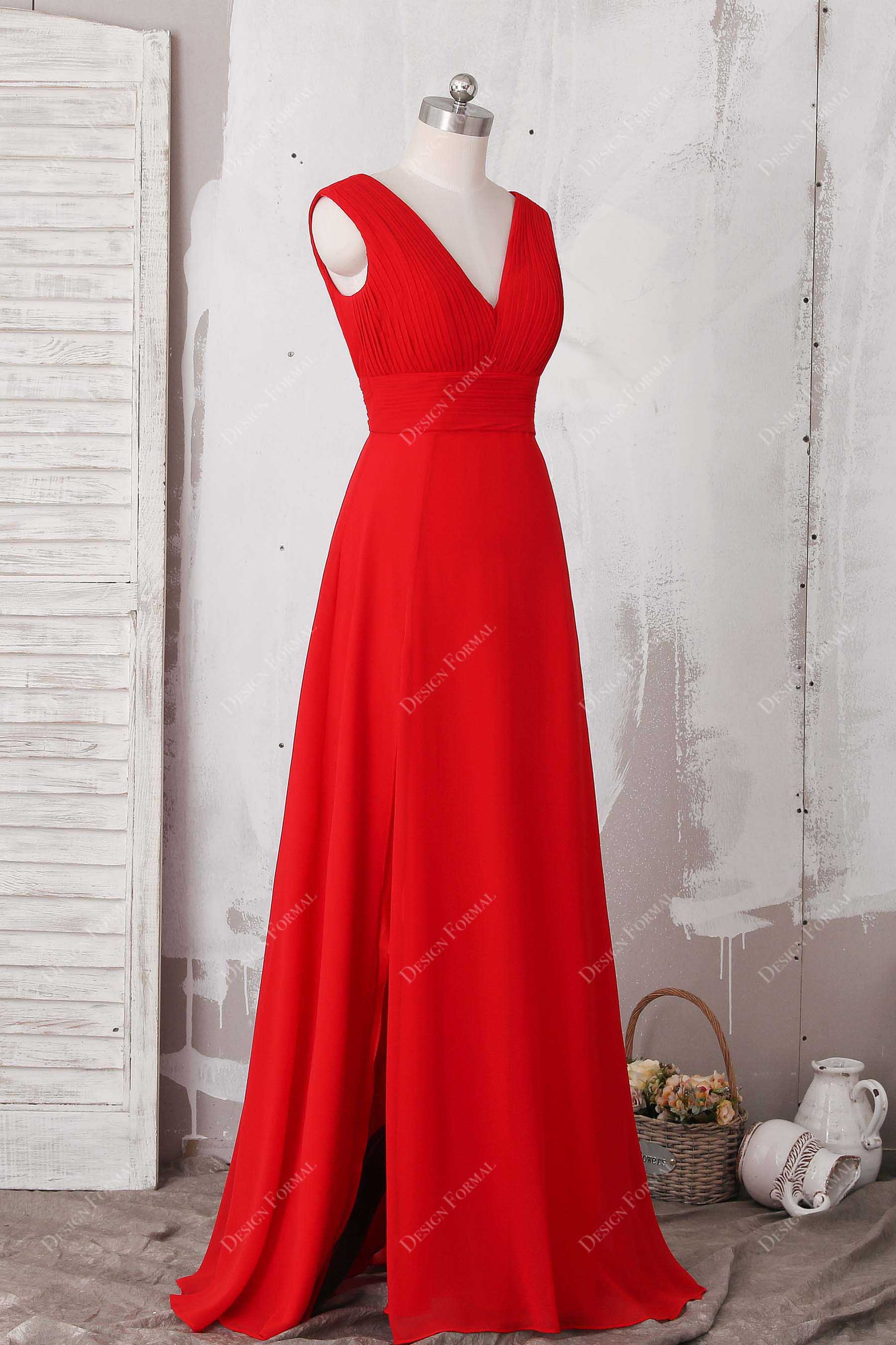 sleeveless wide shoulder straps bridesmaid dress