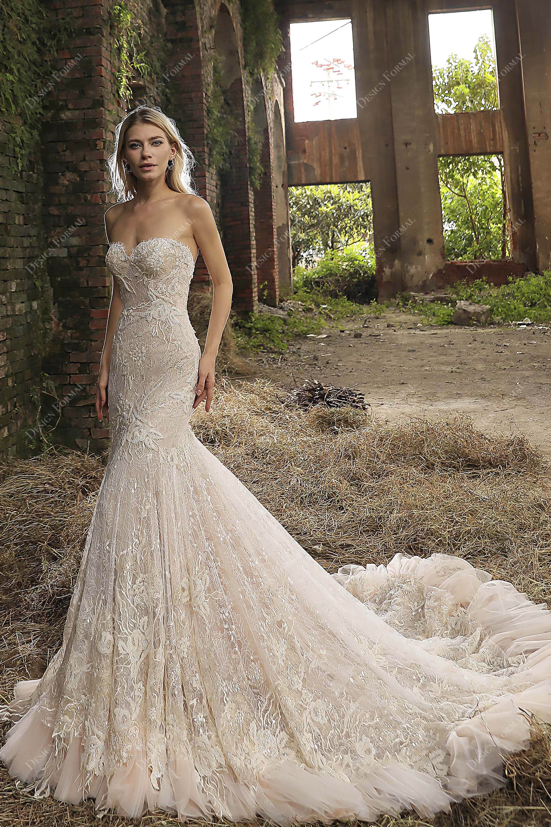 Beautiful lace mermaid wedding dresses | Beachweddingtips.com Beautiful lace mermaid wedding dresses | Beachweddingtips.com