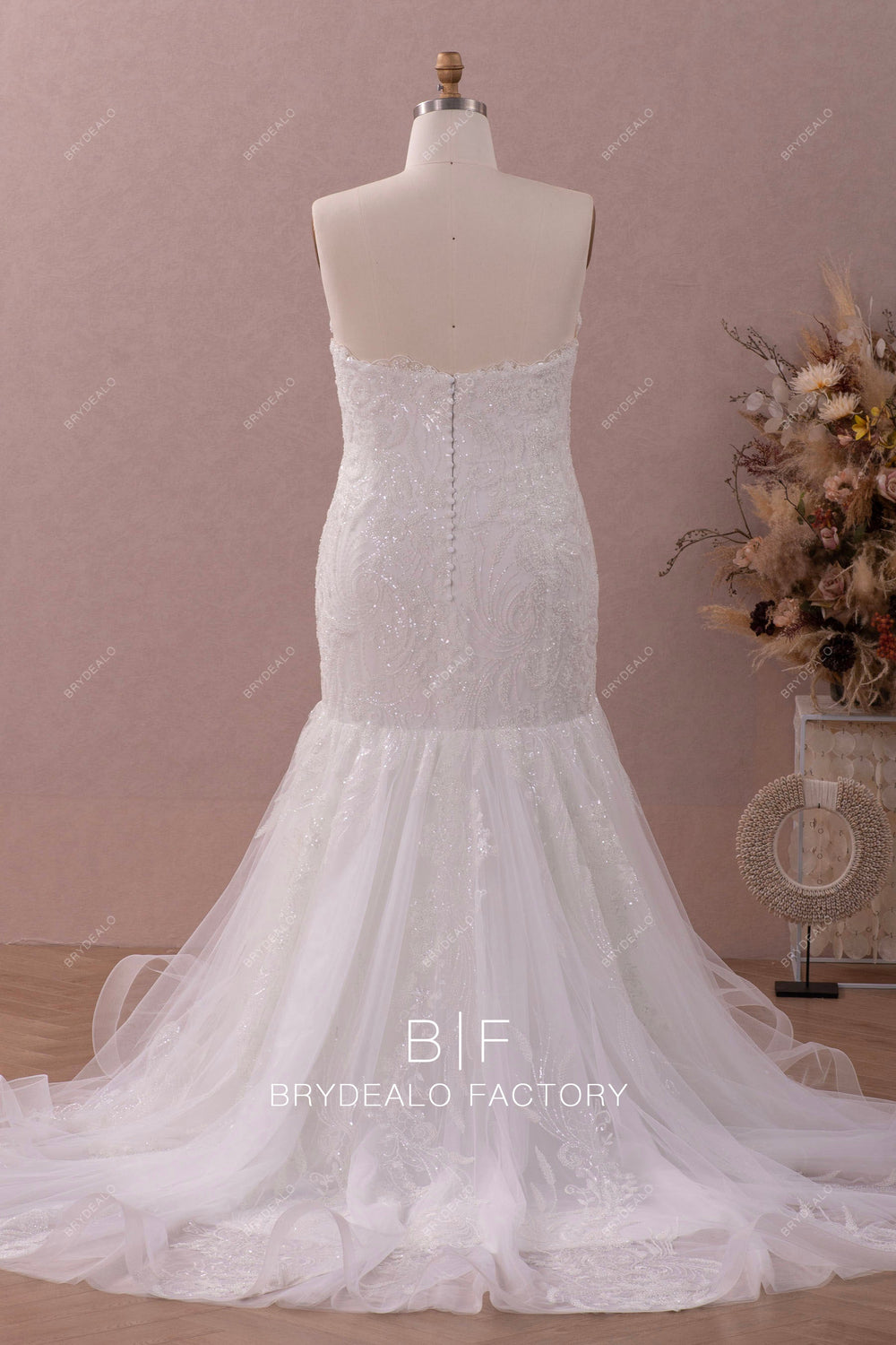 Plus Size Spaghetti Straps Luxury Lace Trumpet Bridal Gown
