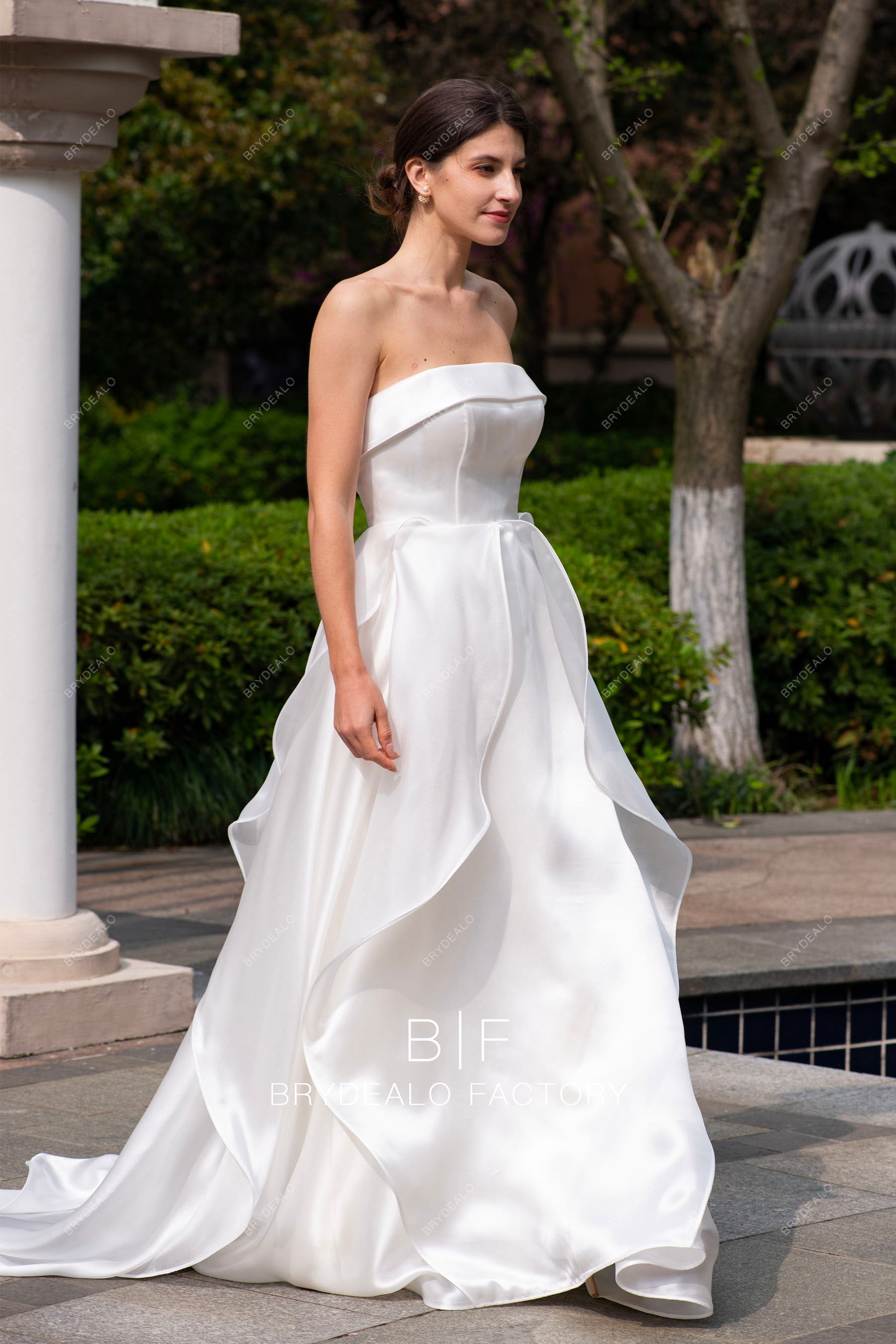 elegant organza ruffled A-line fall wedding dress