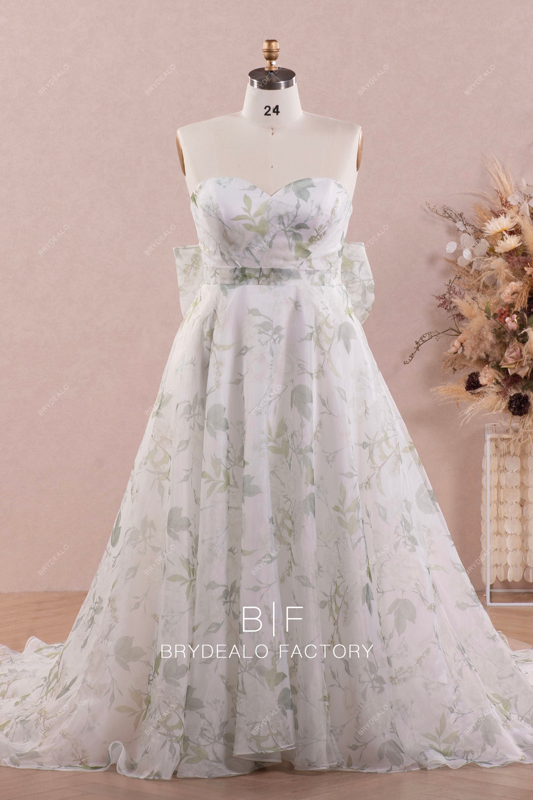 Plus Size Sweetheart Neck Strapless Boho Print Bridal Dress