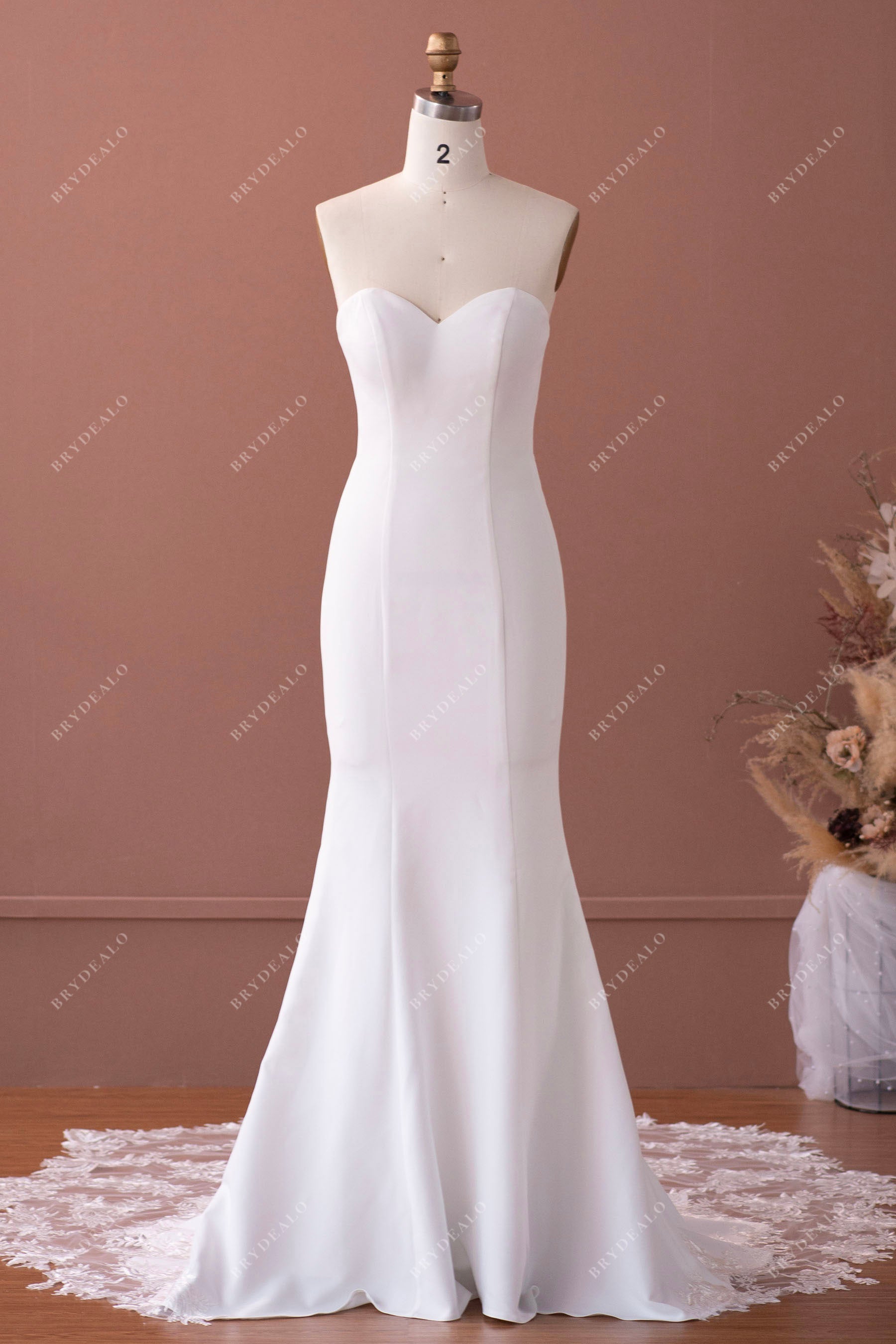 elegant strapless sweetheart mermaid wedding dress