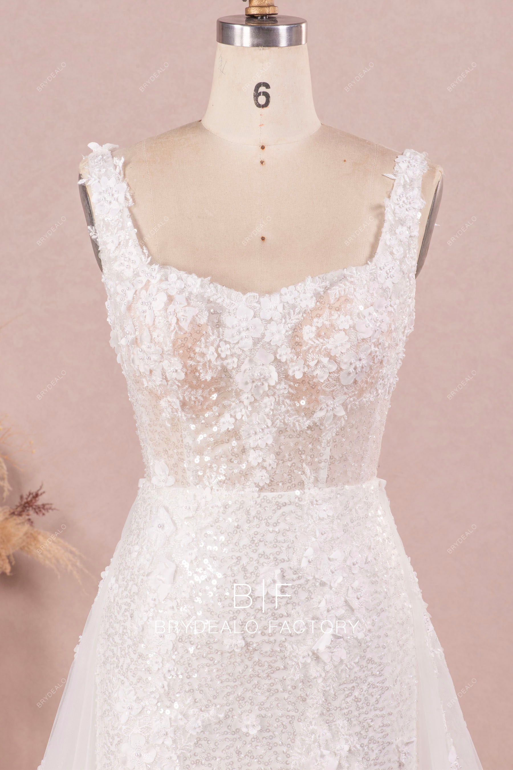 sleeveless semi sweetheart neck corset lace wedding dress