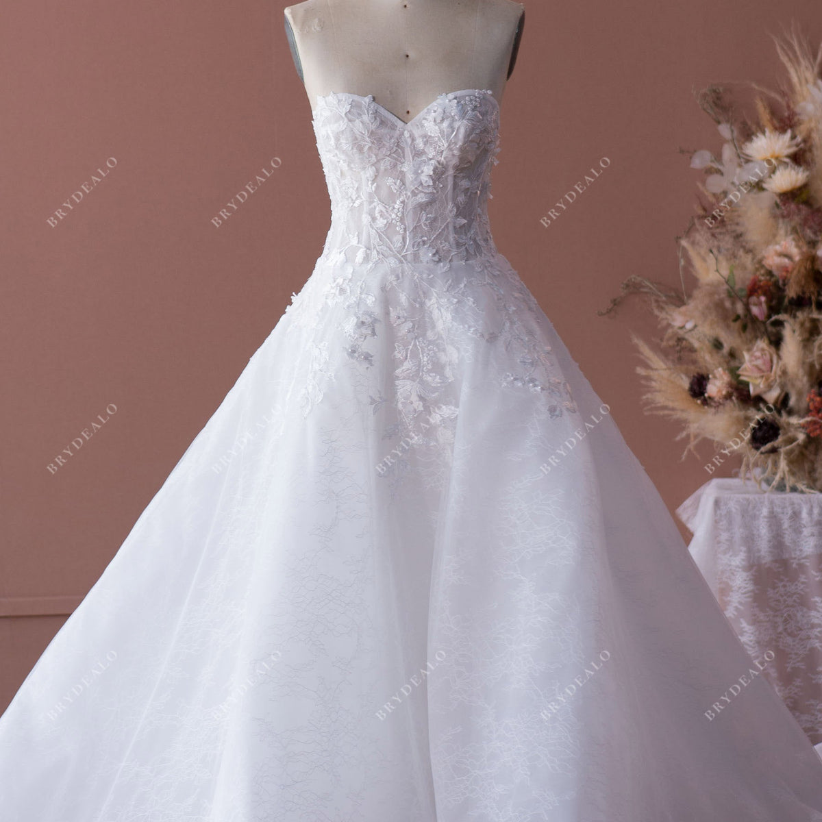sweetheart corset ball gown wedding dress Off Shoulder Wedding Dress - Strapless Sweetheart Neckline Wedding Dress