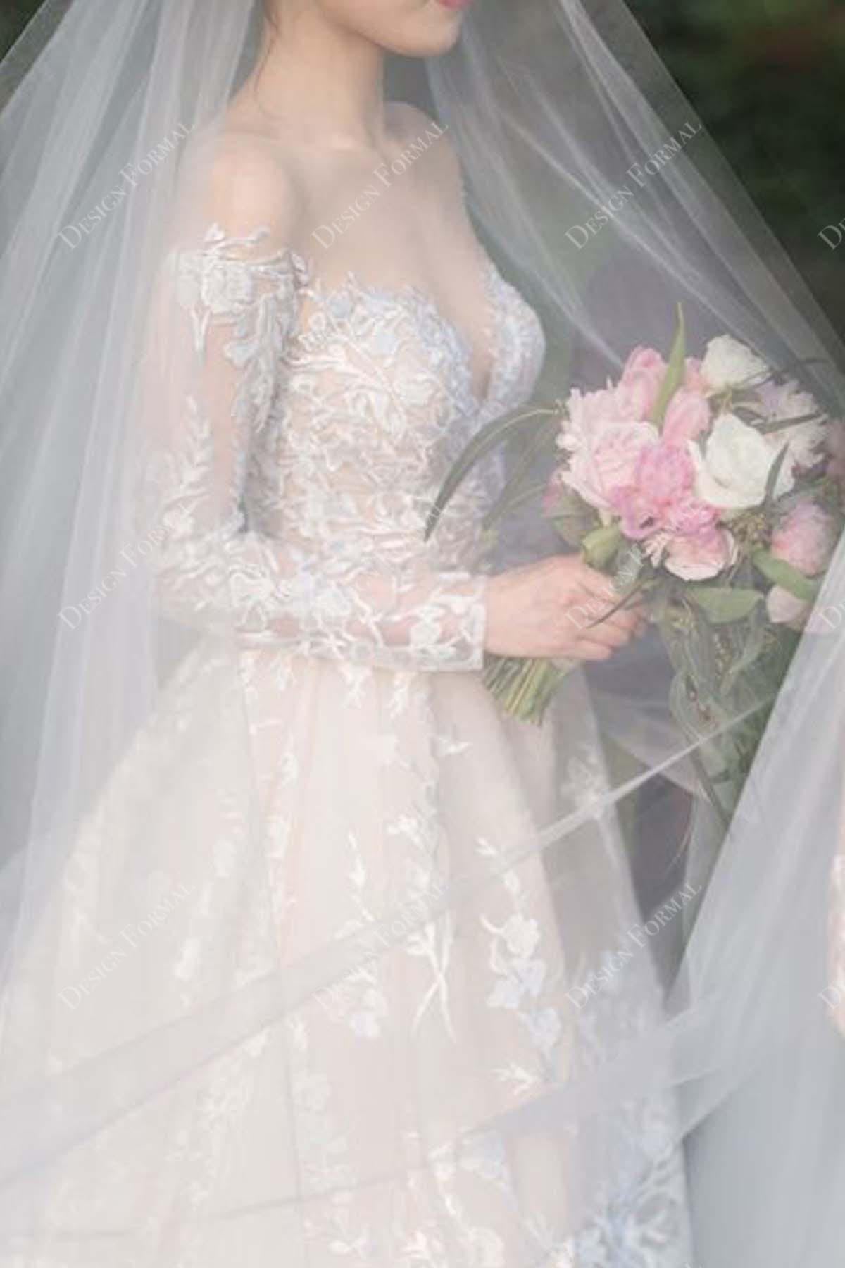 sweetheart neck lace bridal dress
