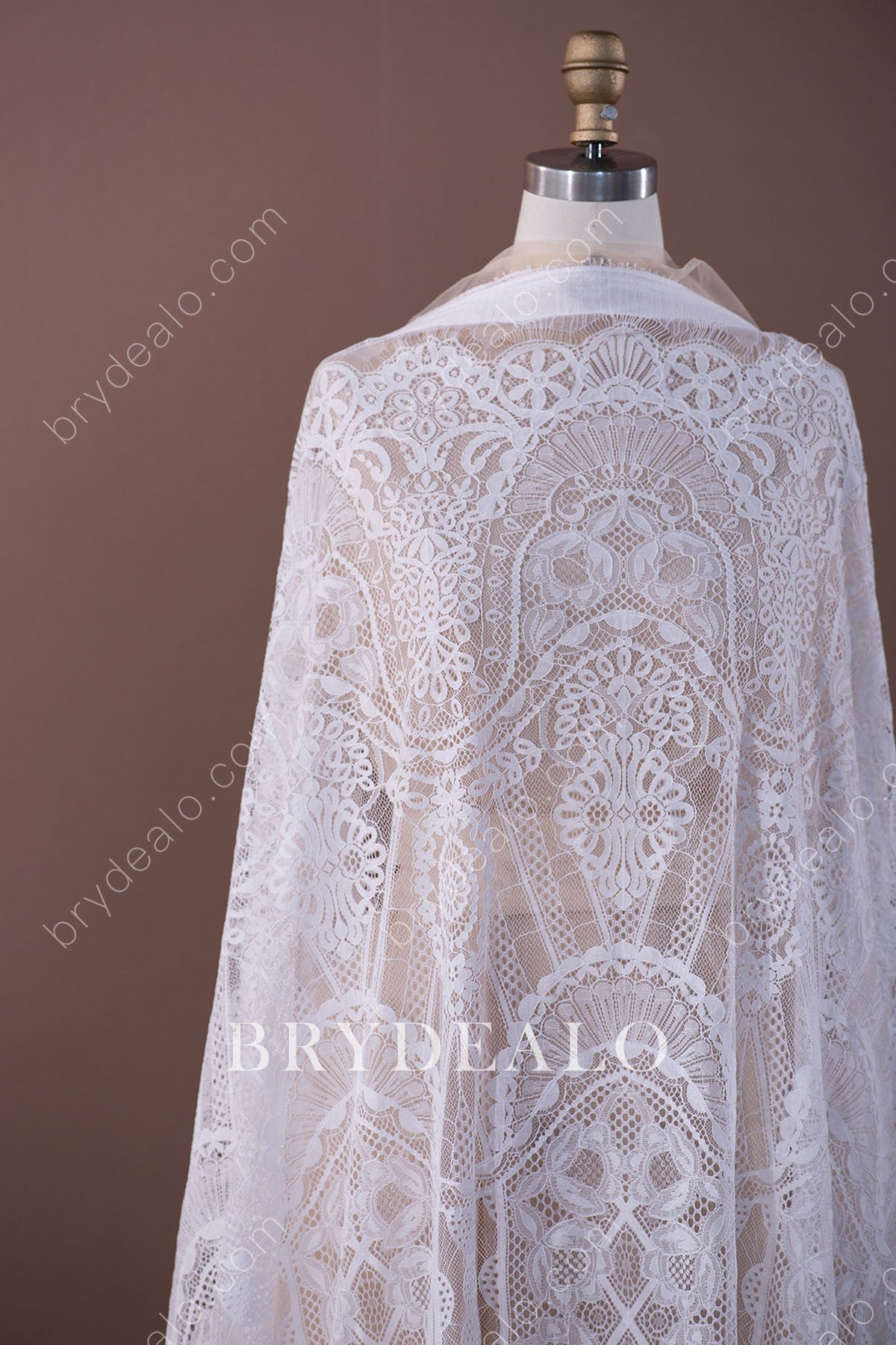 Best Symmetrical Pattern Crochet Bridal Lace Fabric Online