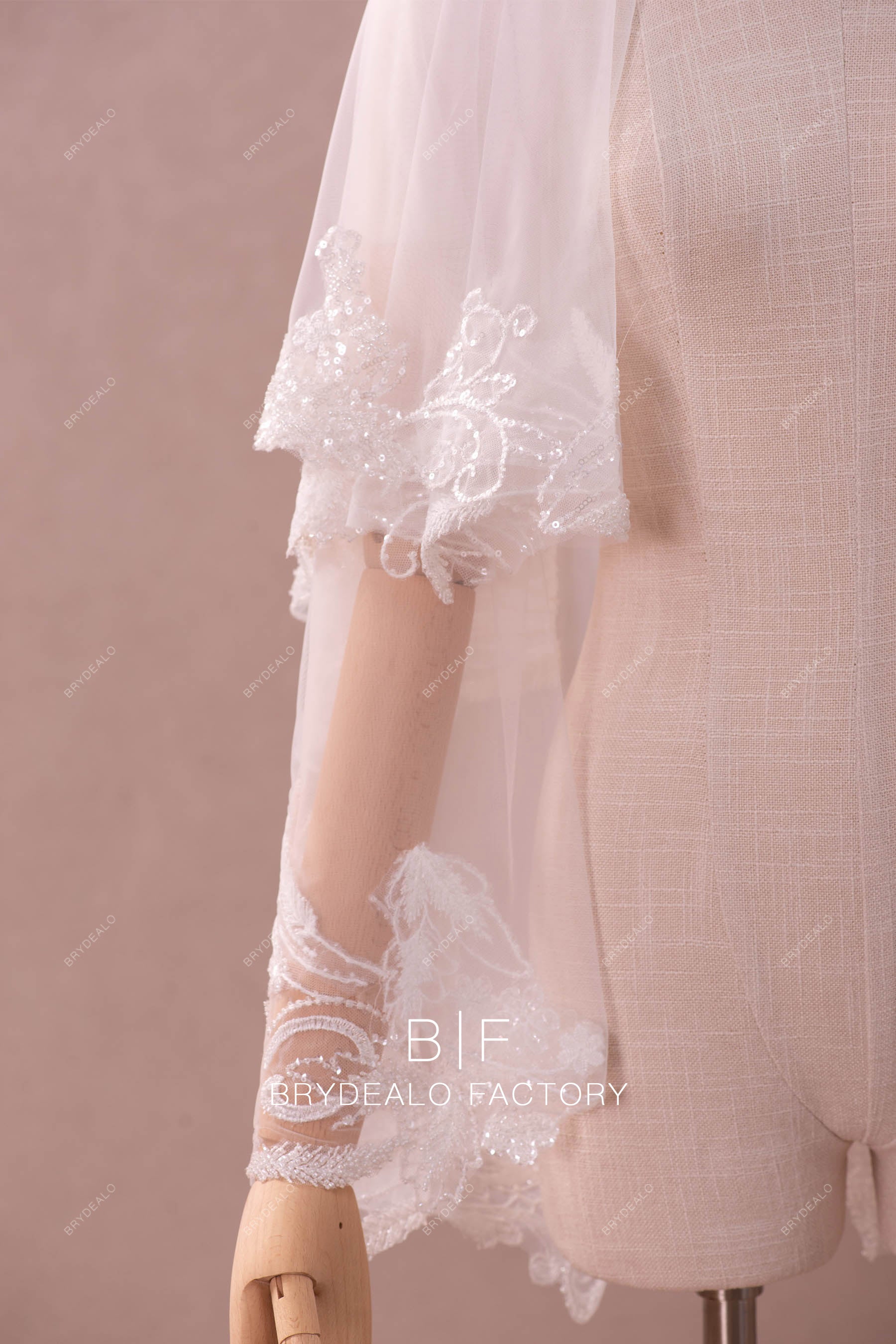 elegant two-tier lace veil