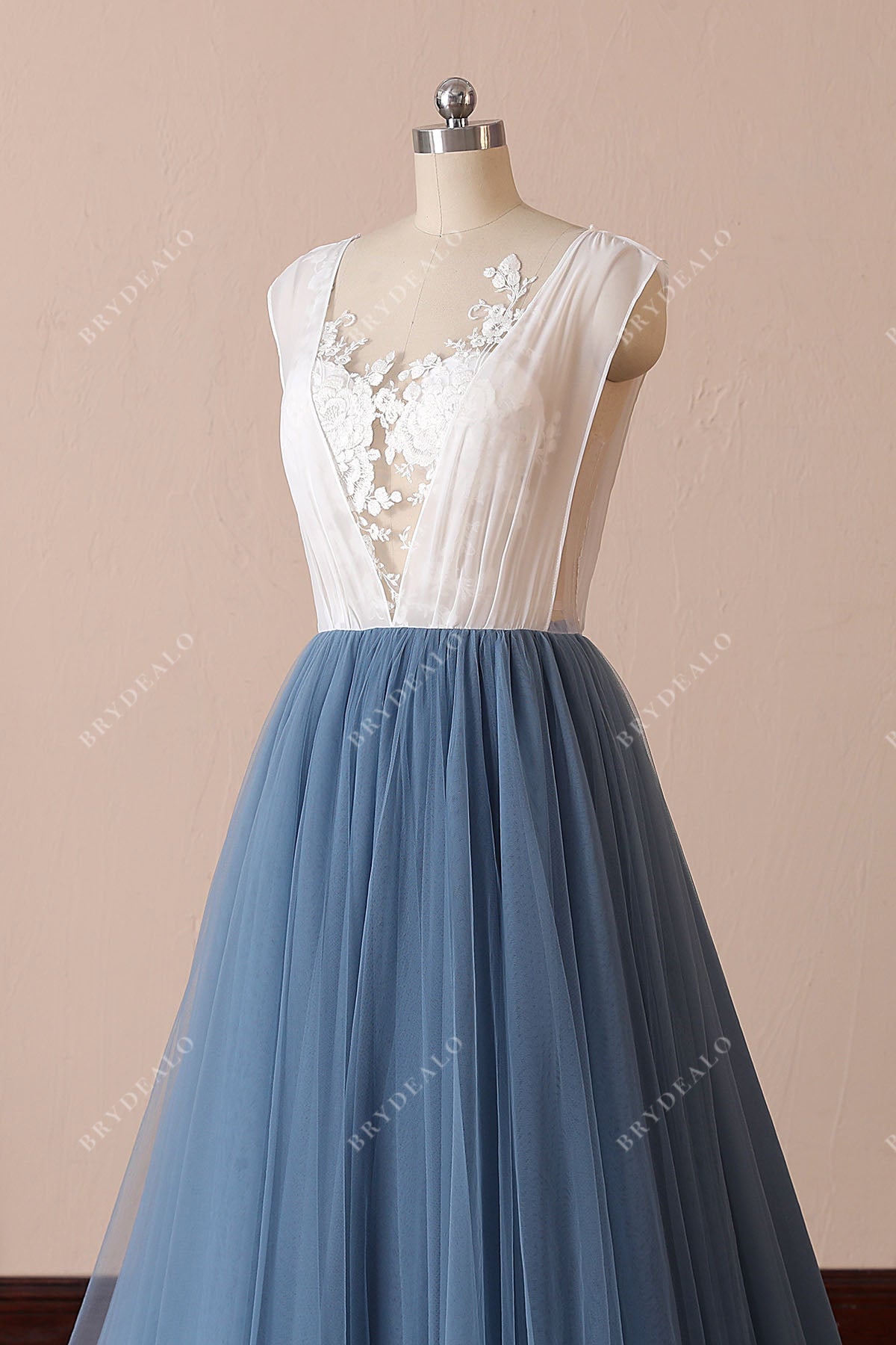 modern two-tone sleeveless colored wedding dress