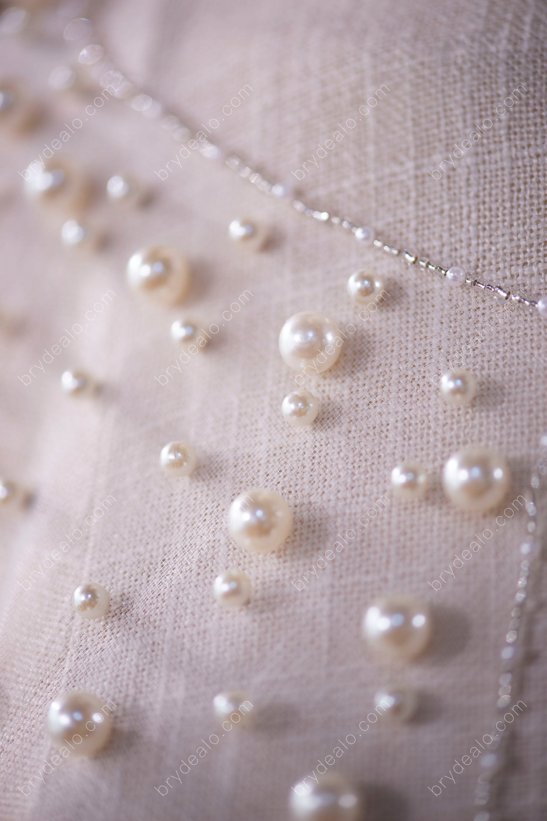 different sizes delicate pearls beading cape
