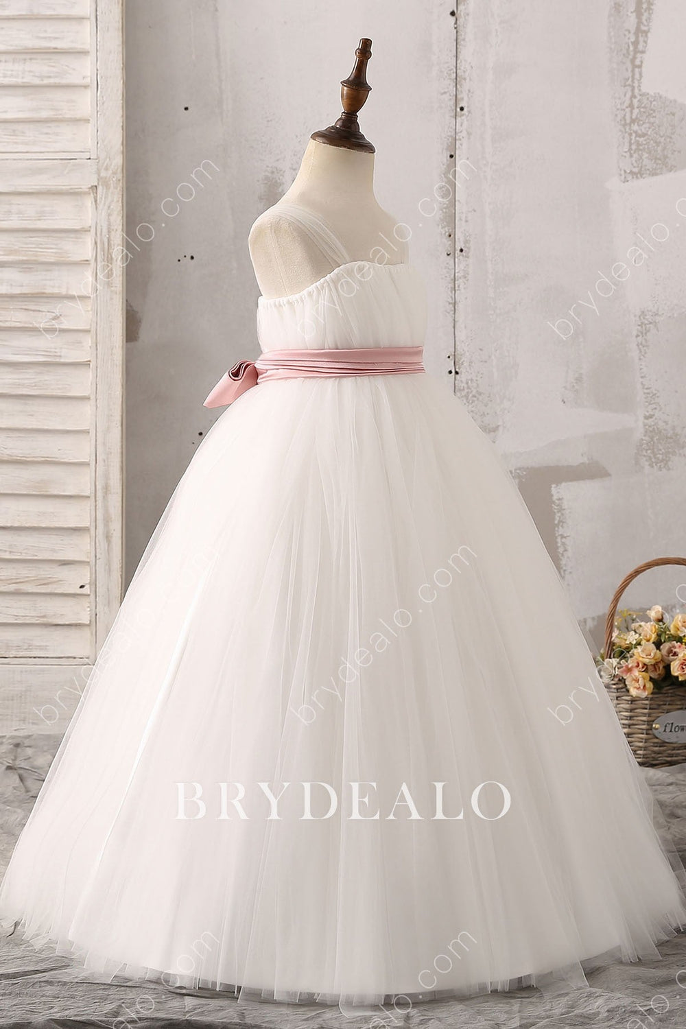 Tulle Princess Ball Gown with Floral Appliques and Beading for Girls main image 0