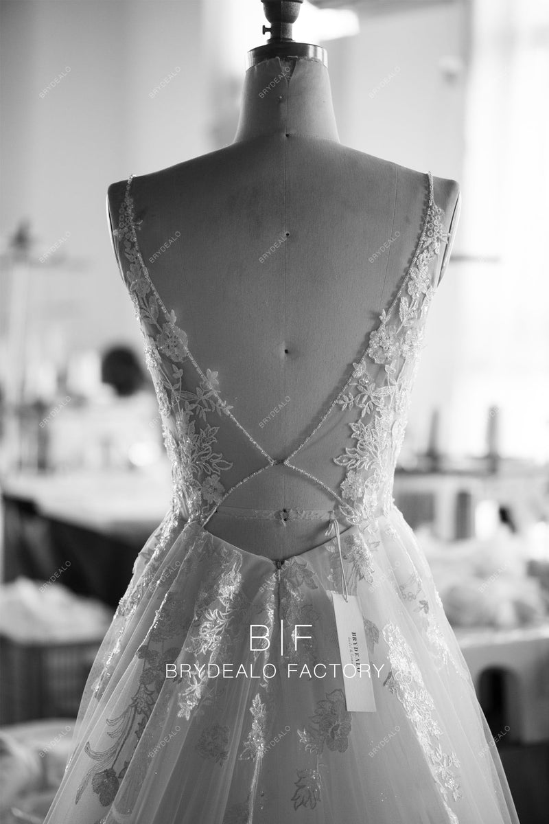 Trendy Lovley A-line Straps Beading Wedding Gown TWA5382