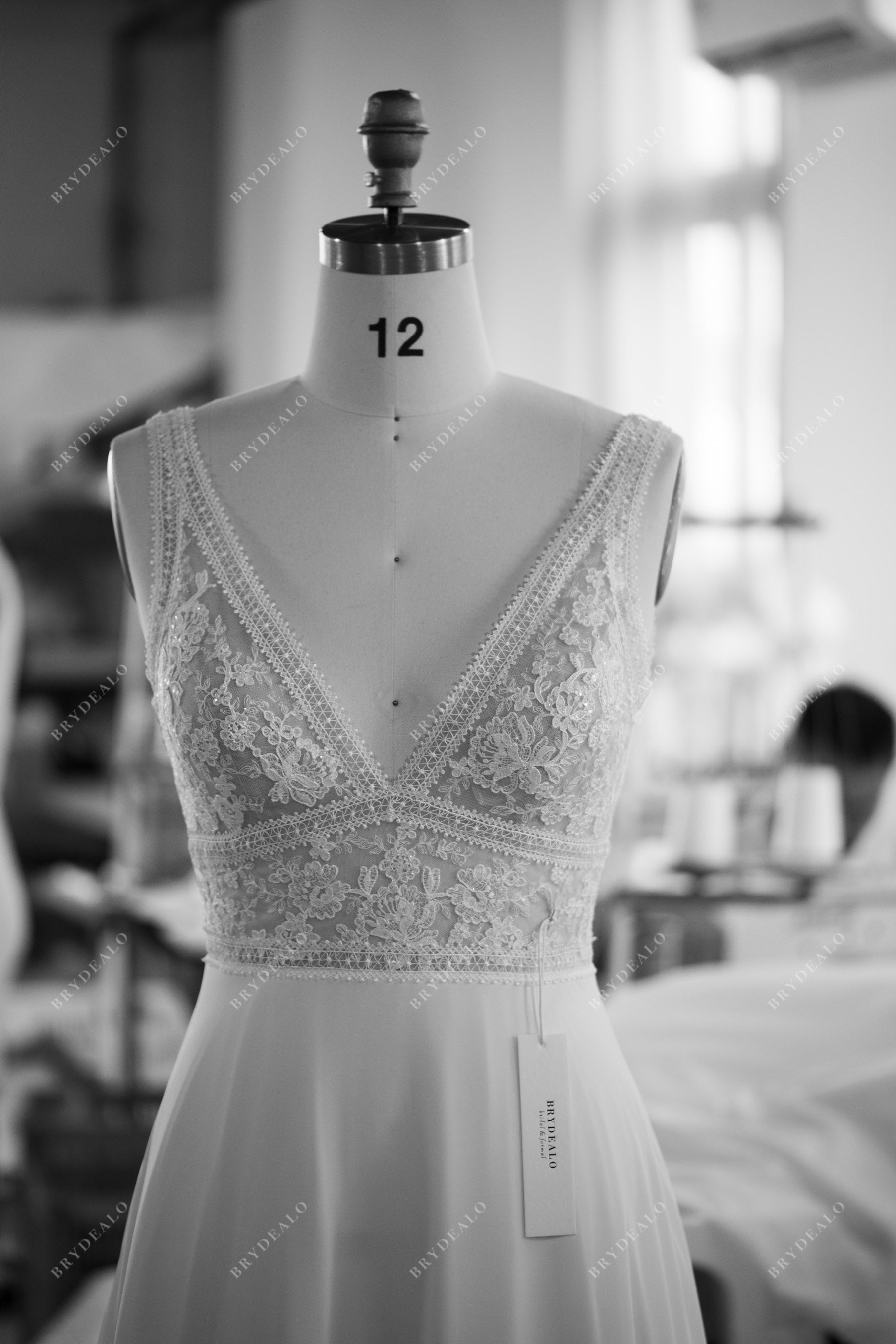 designer boho  lace v-neck wedding dress