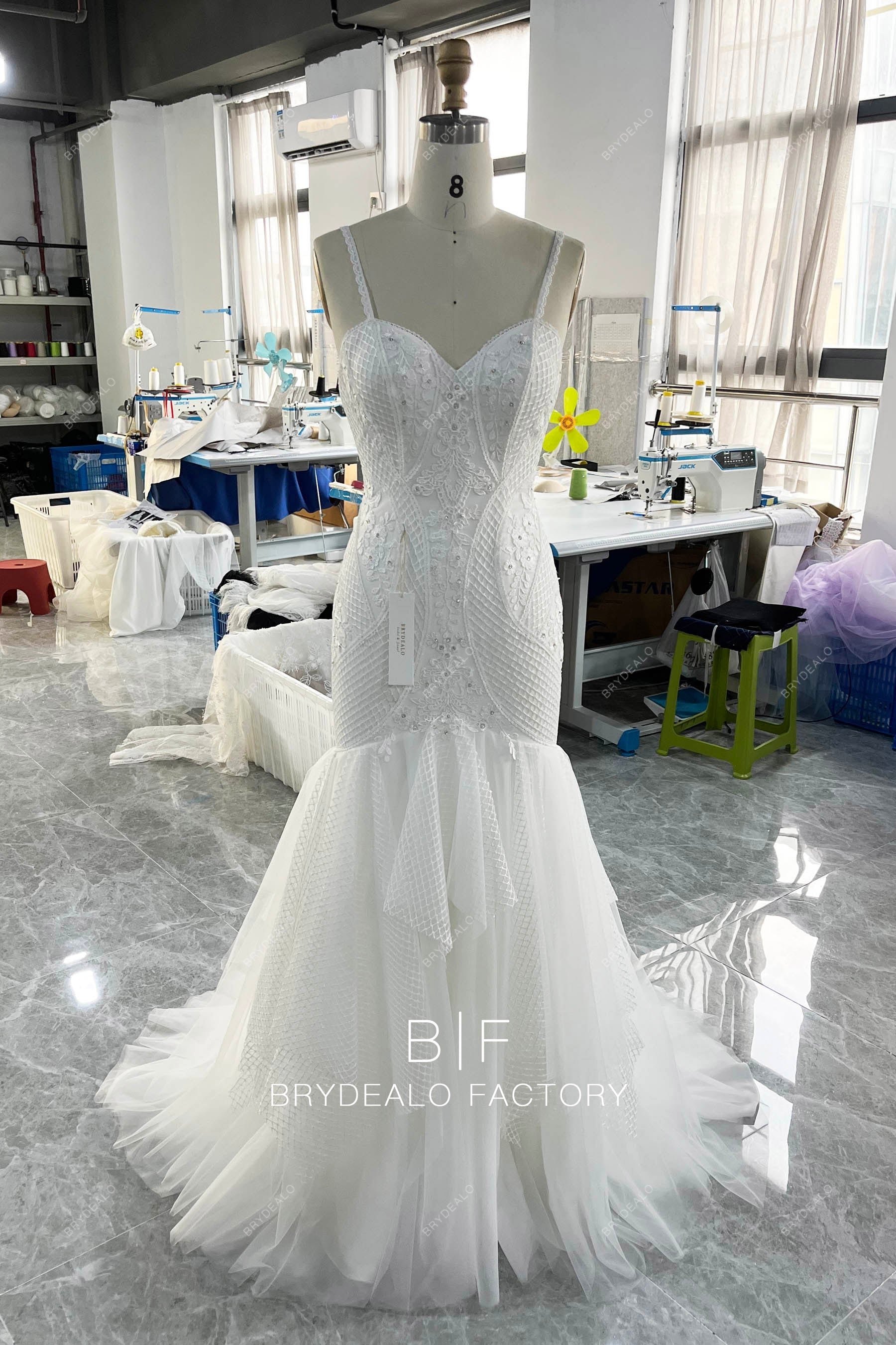 custom sleeveless lace mermaid long wedding dress