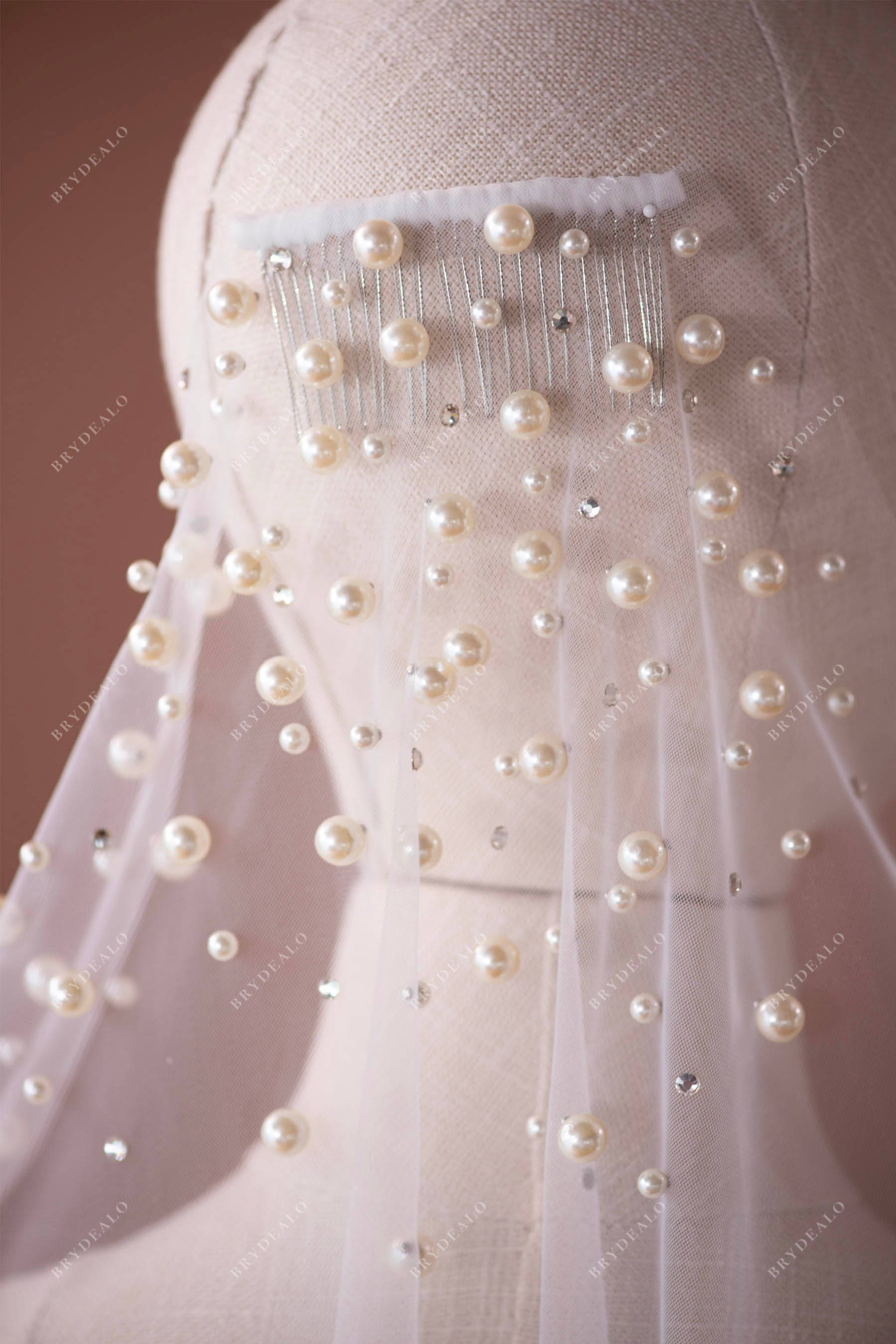 elegant pearl veil with comb online